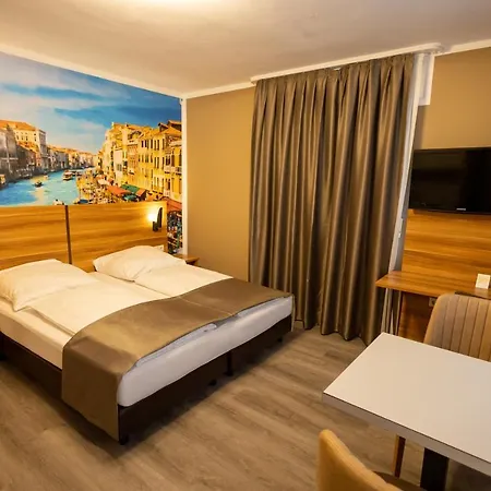 Schlangenbader Hof 3*
