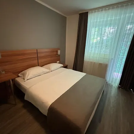 Schlangenbader Hof 3* سخلانغنباد