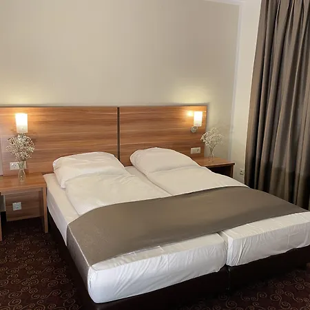 Schlangenbader Hof 3* سخلانغنباد
