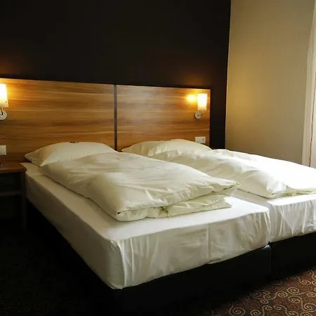 Hotel Schlangenbader Hof 3*